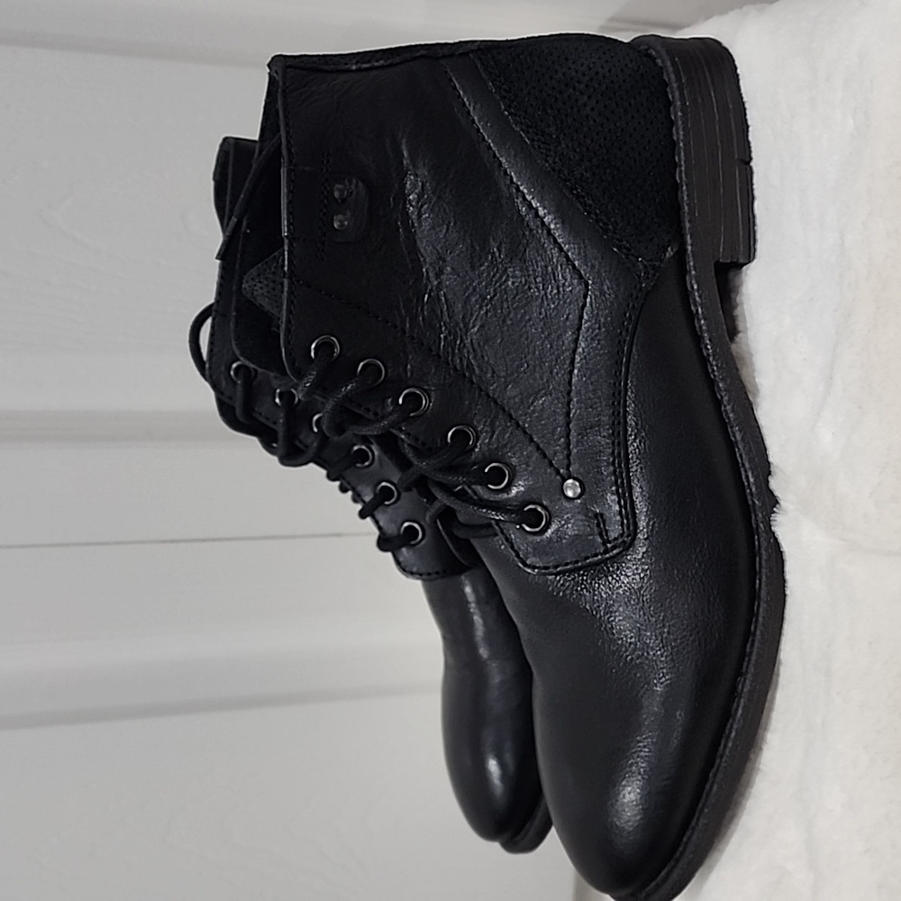 NWT! Men's Vintage Foundry Black Leather Boots Size 10